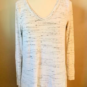 3 / $25 Long sleeved THYME maternity top